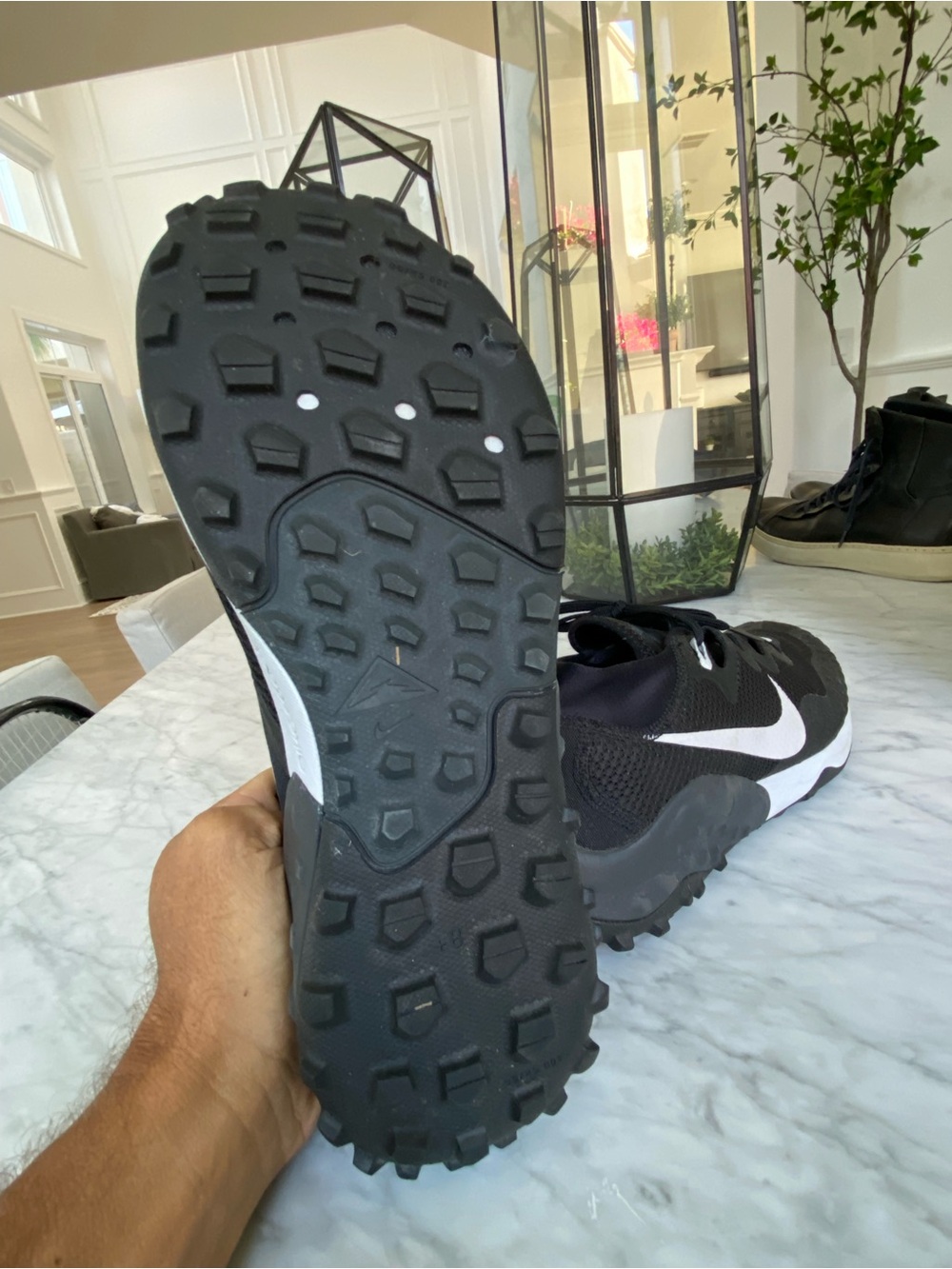 Nike Terra Kiger Black & White Trail-Ready Men's Running Shoes - Picture 2 of 4